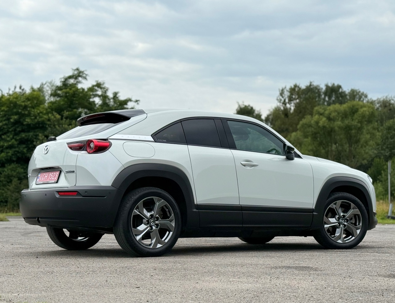 Mazda MX-30 - фото 11