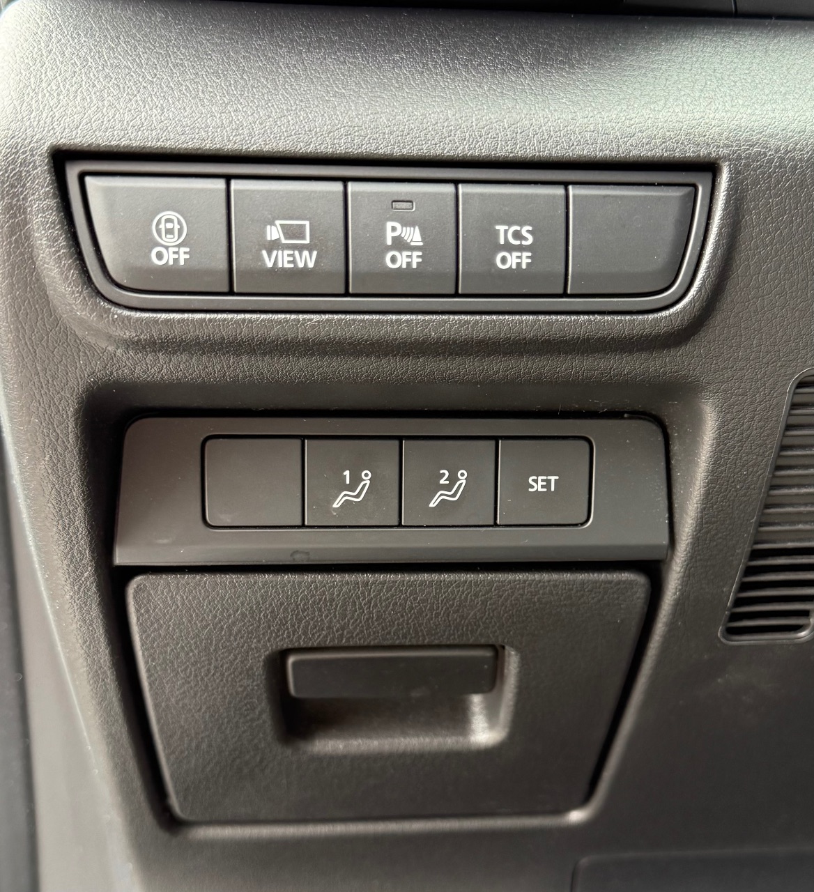 Mazda MX-30 - фото 21