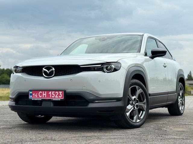Mazda MX-30 - фото 1