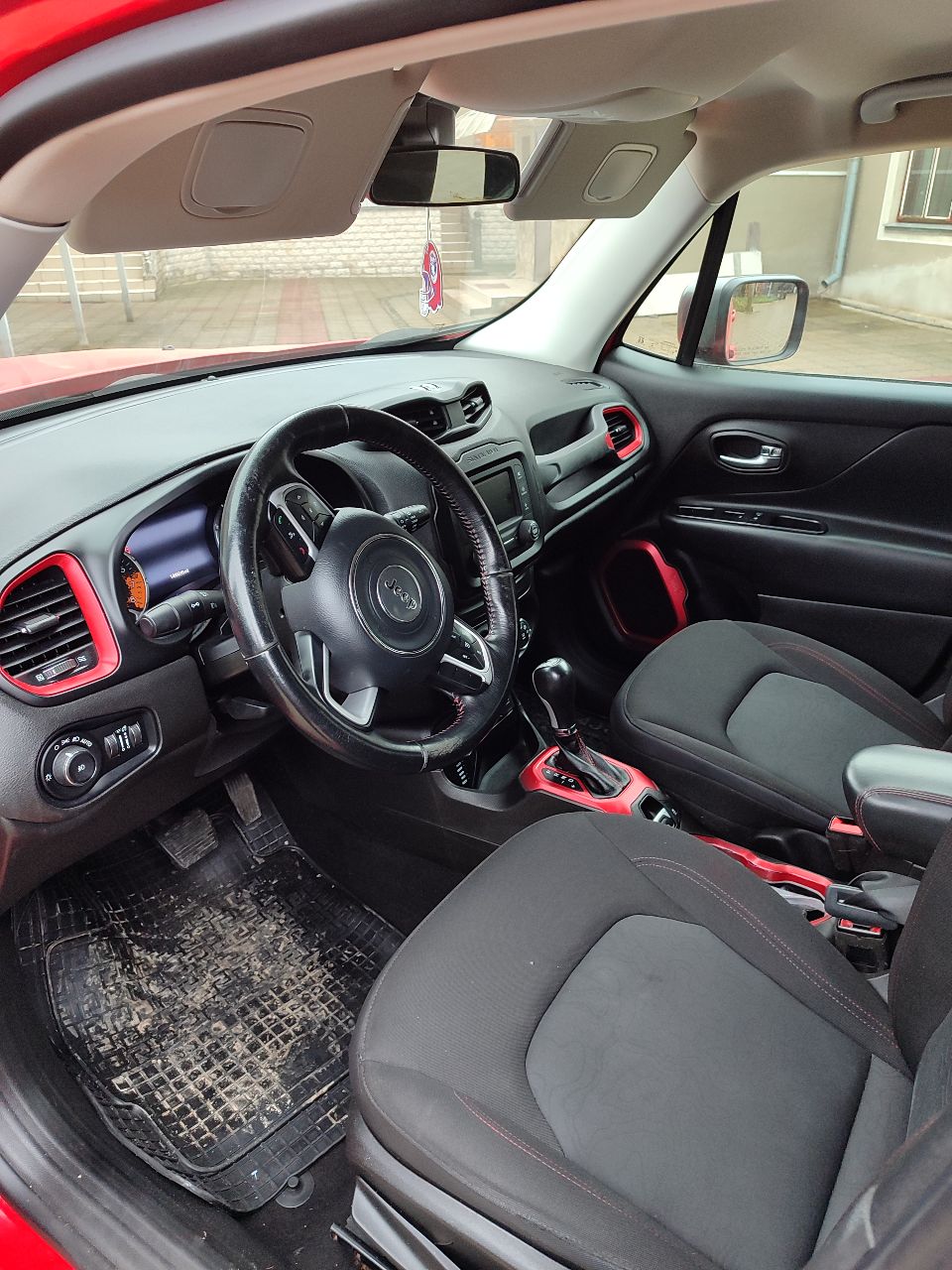 Jeep Renegade - фото 51