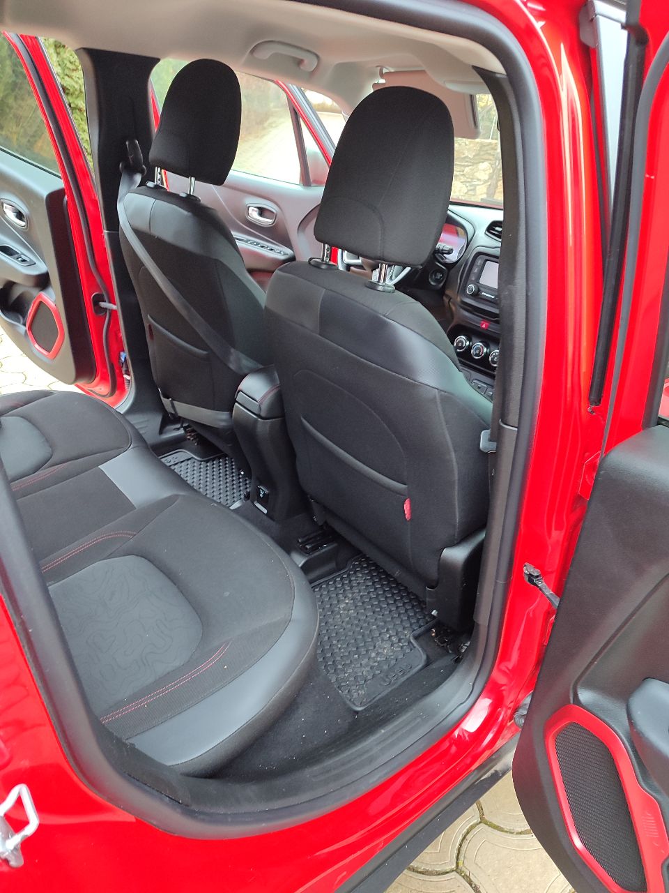 Jeep Renegade - фото 20