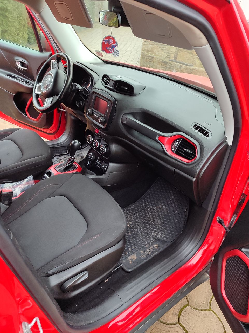 Jeep Renegade - фото 48