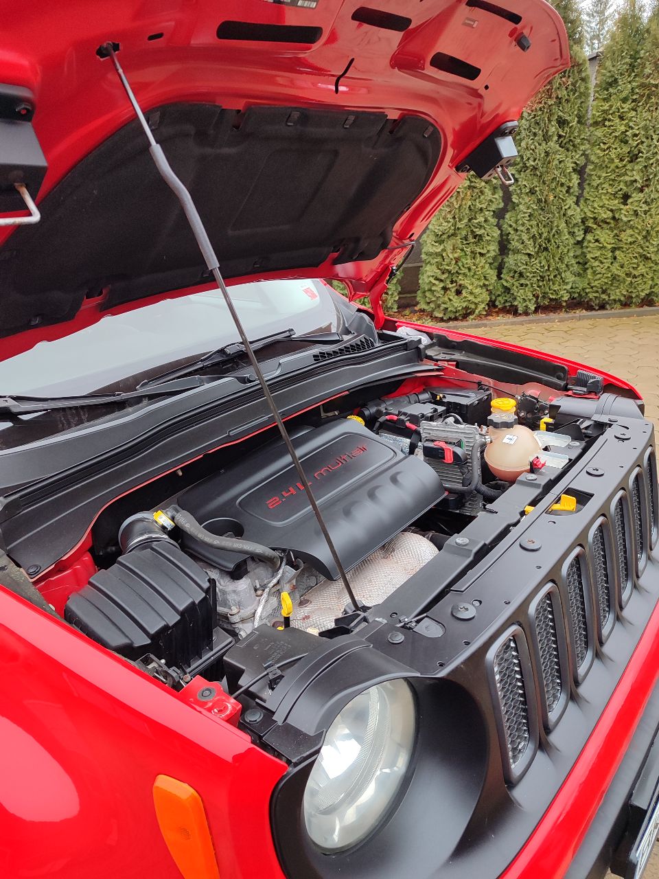 Jeep Renegade - фото 24