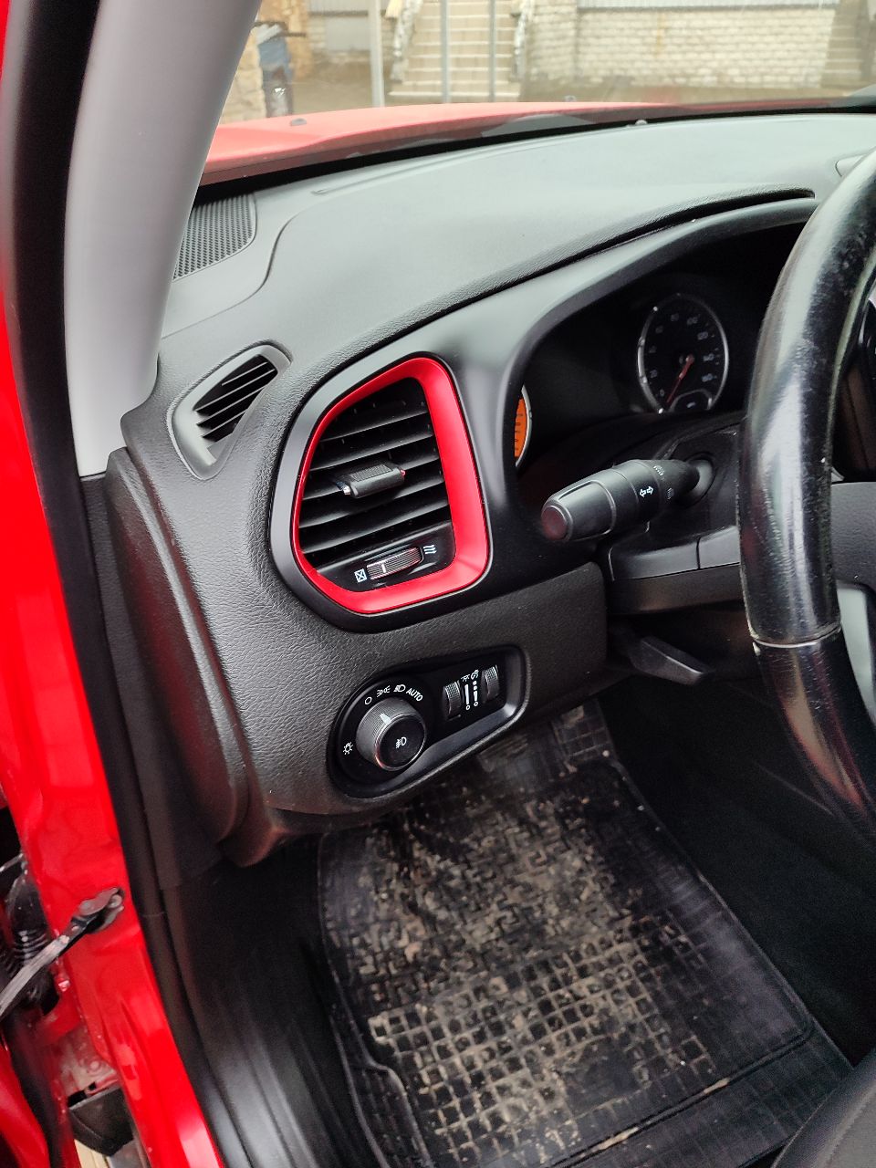 Jeep Renegade - фото 40