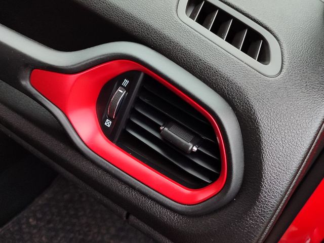 Jeep Renegade - фото 2