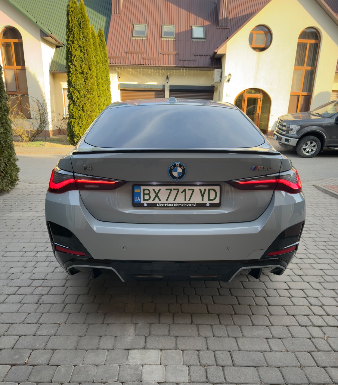 BMW i4 - фото 10