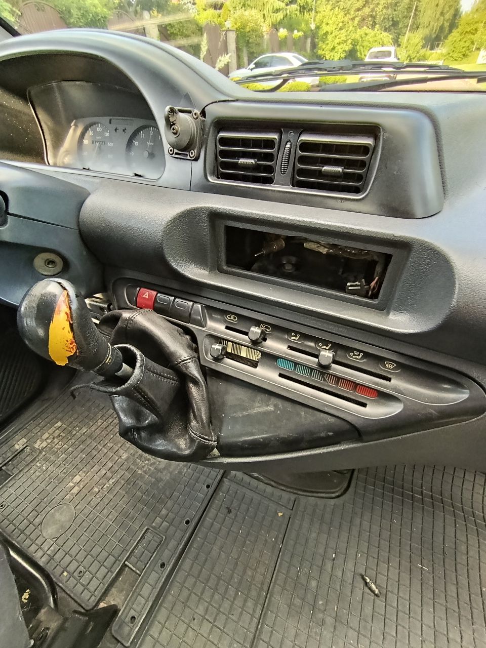 Peugeot Expert - фото 33