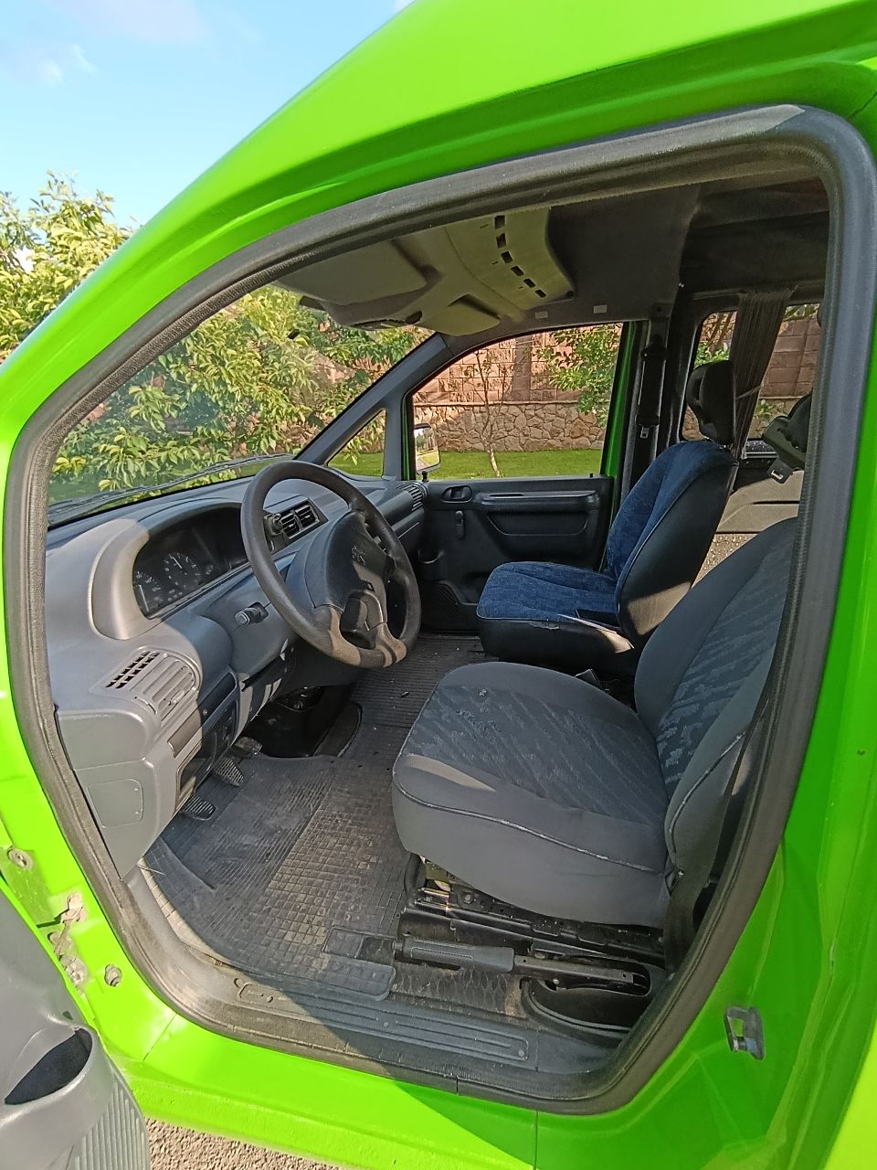 Peugeot Expert - фото 12