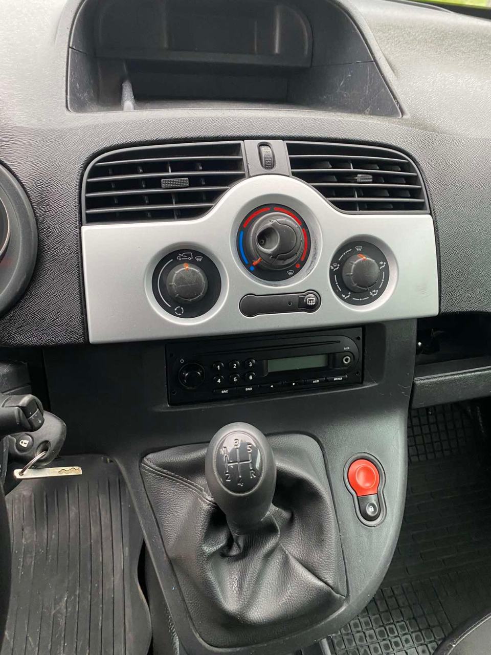 Renault Kangoo - фото 10