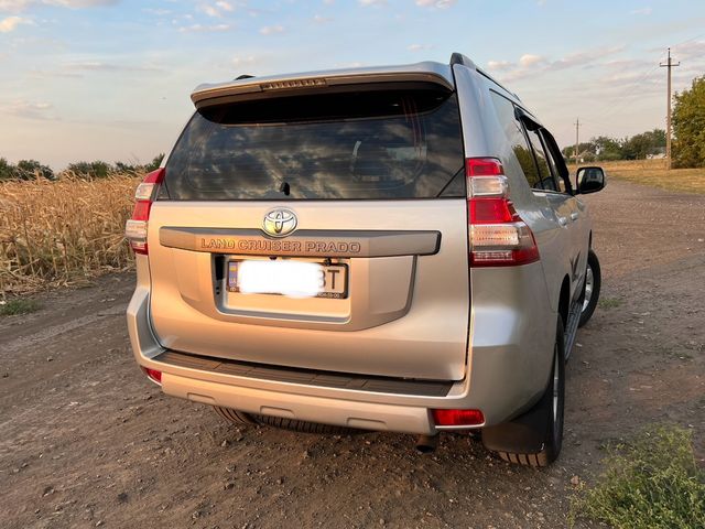 Toyota Land Cruiser Prado - фото 3