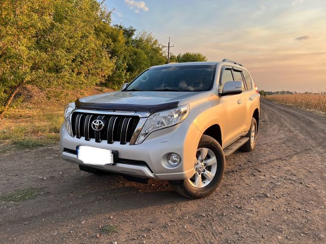 Toyota Land Cruiser Prado - фото 2