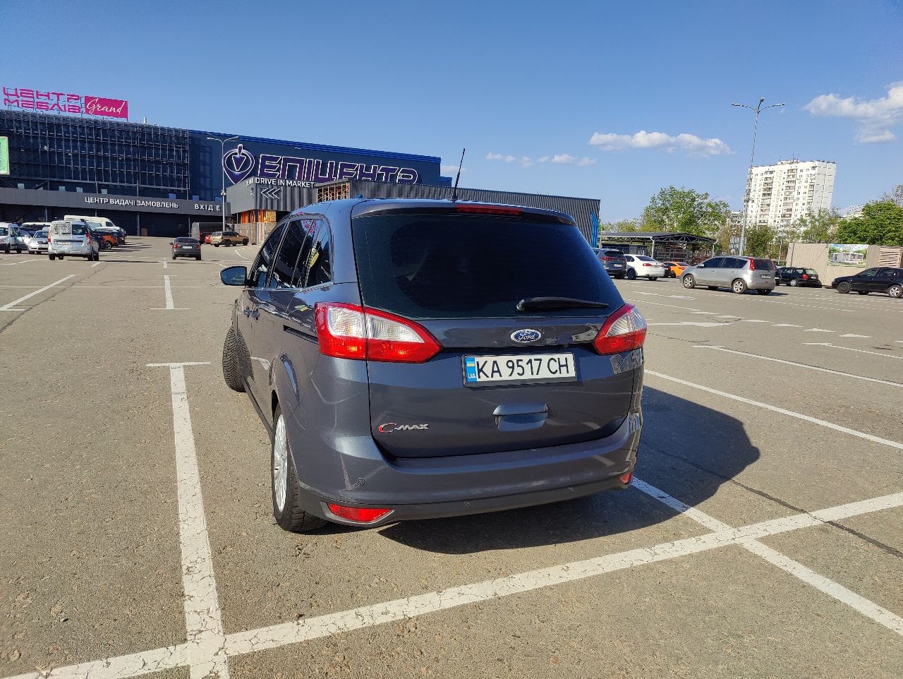 Ford C-MAX - фото 10