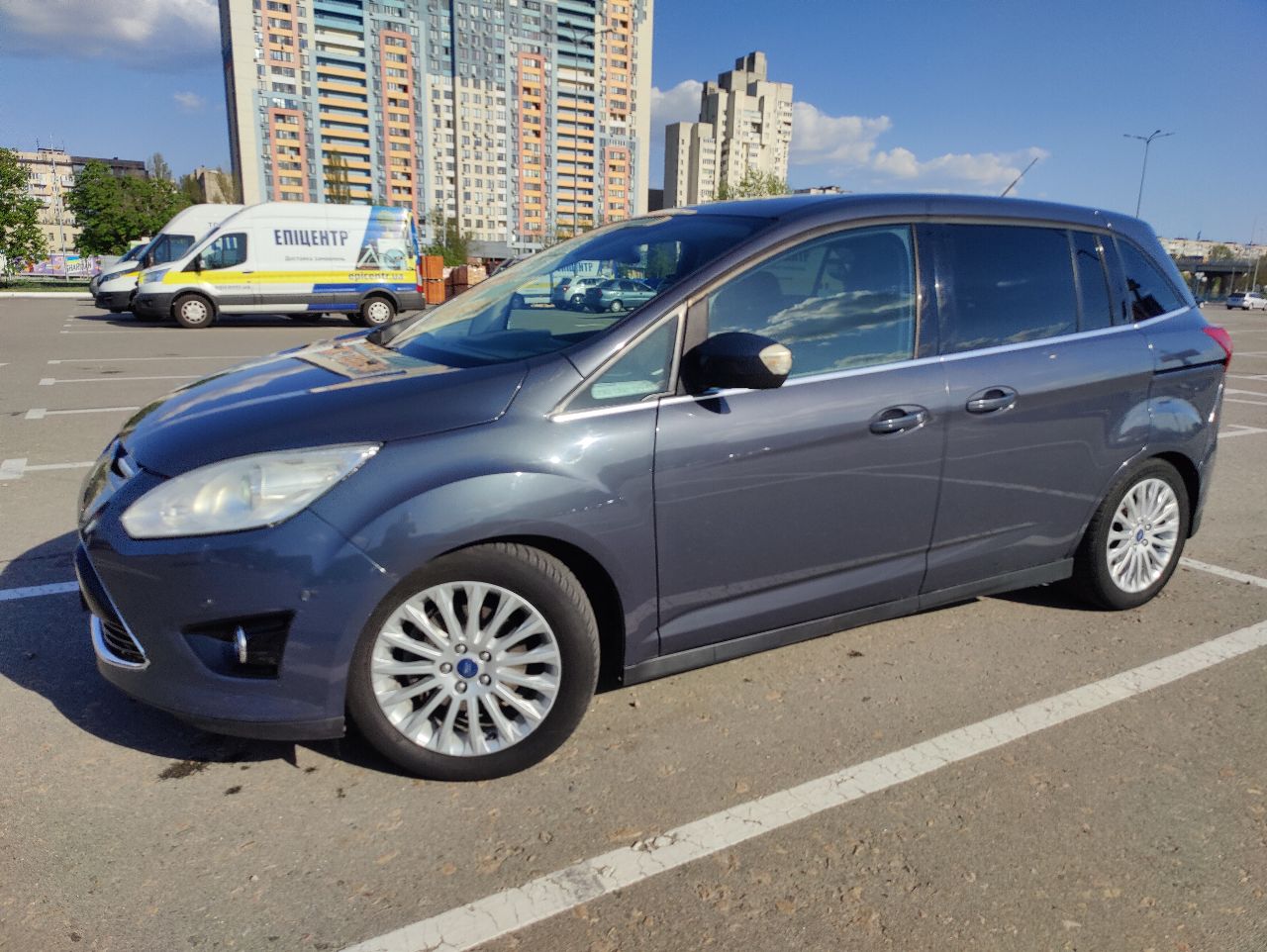 Ford C-MAX - фото 11