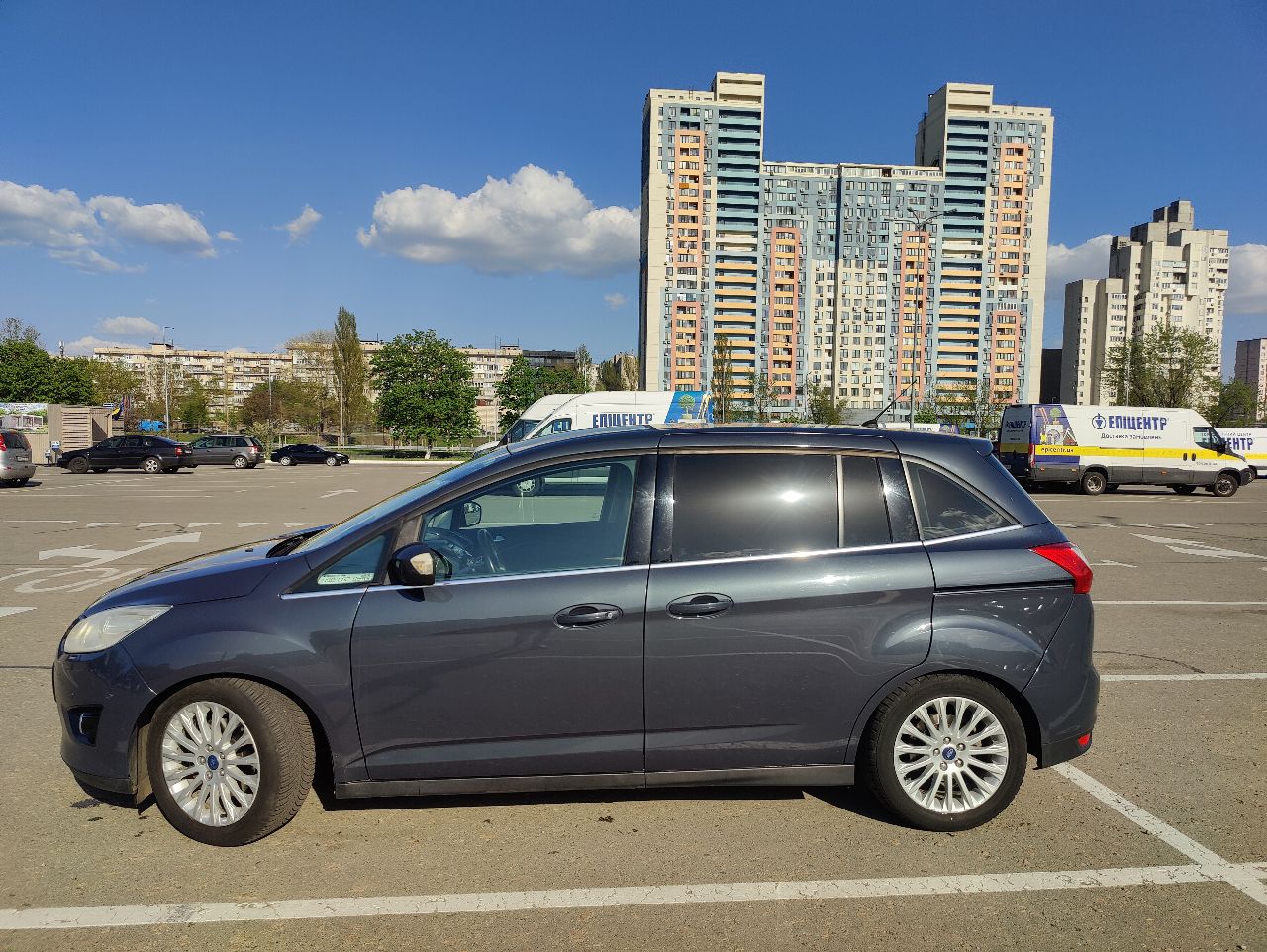 Ford C-MAX - фото 18