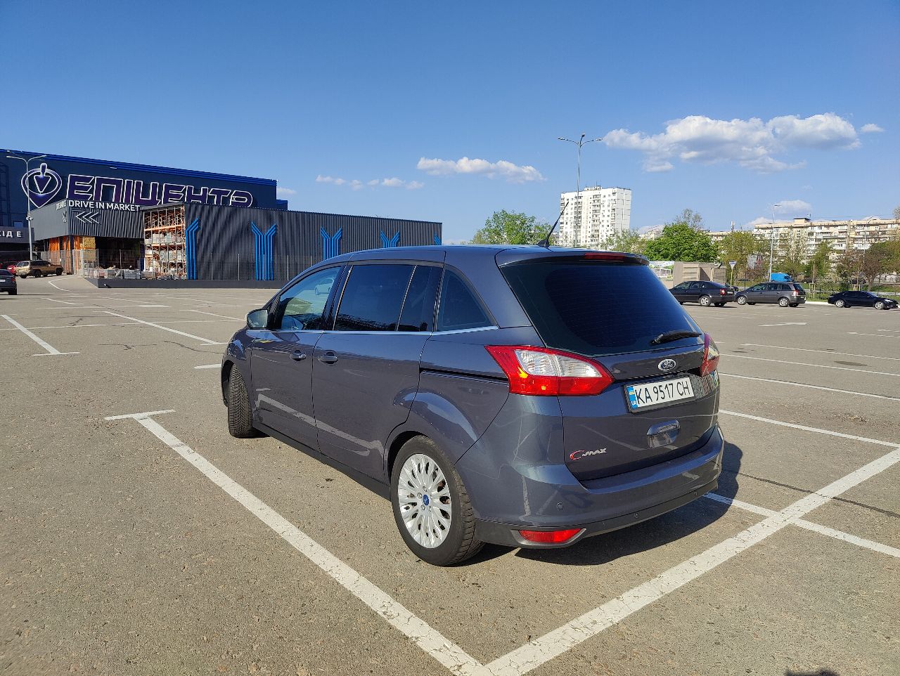 Ford C-MAX - фото 8