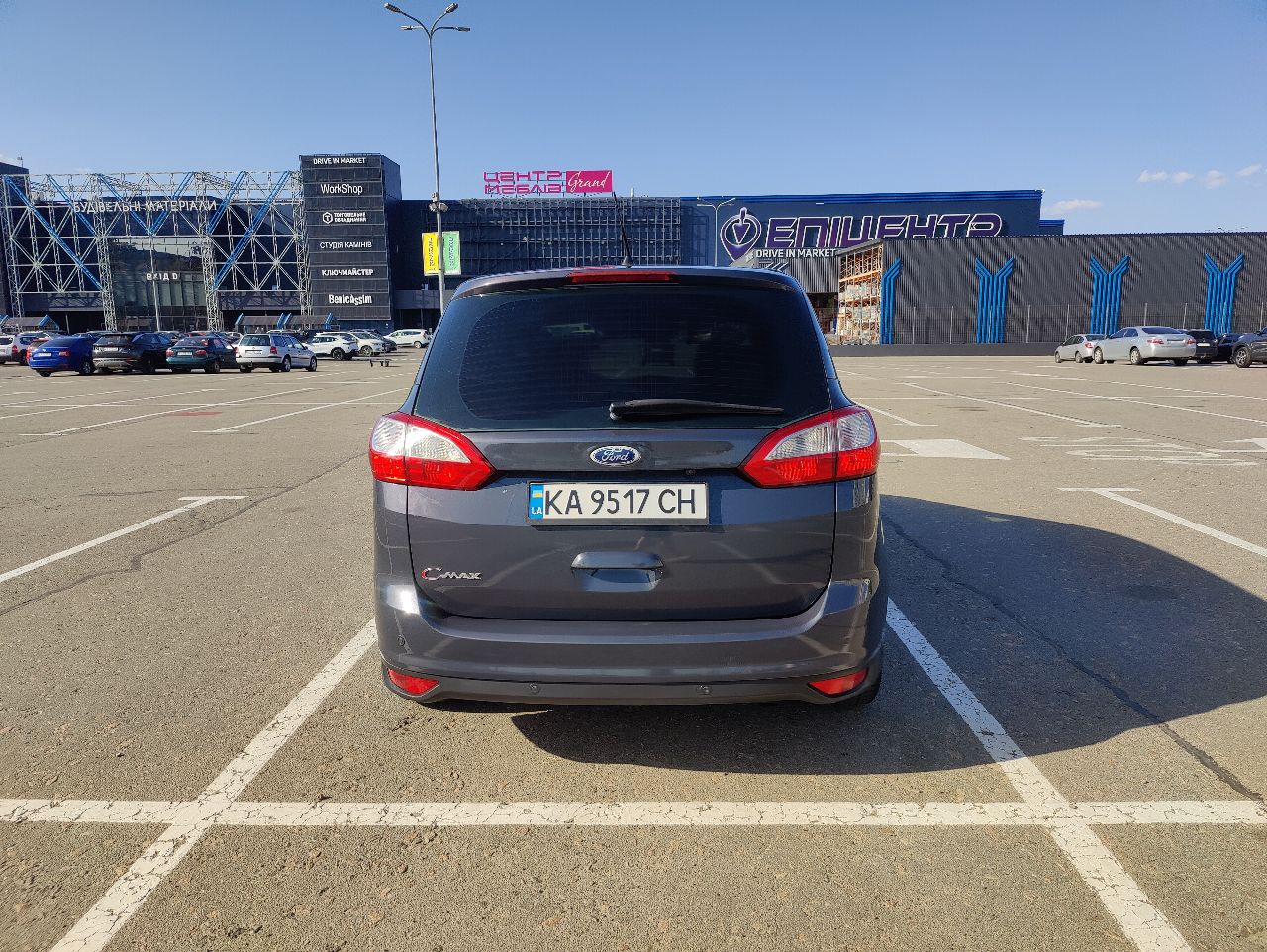 Ford C-MAX - фото 12