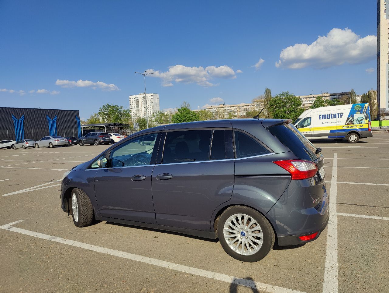 Ford C-MAX - фото 7