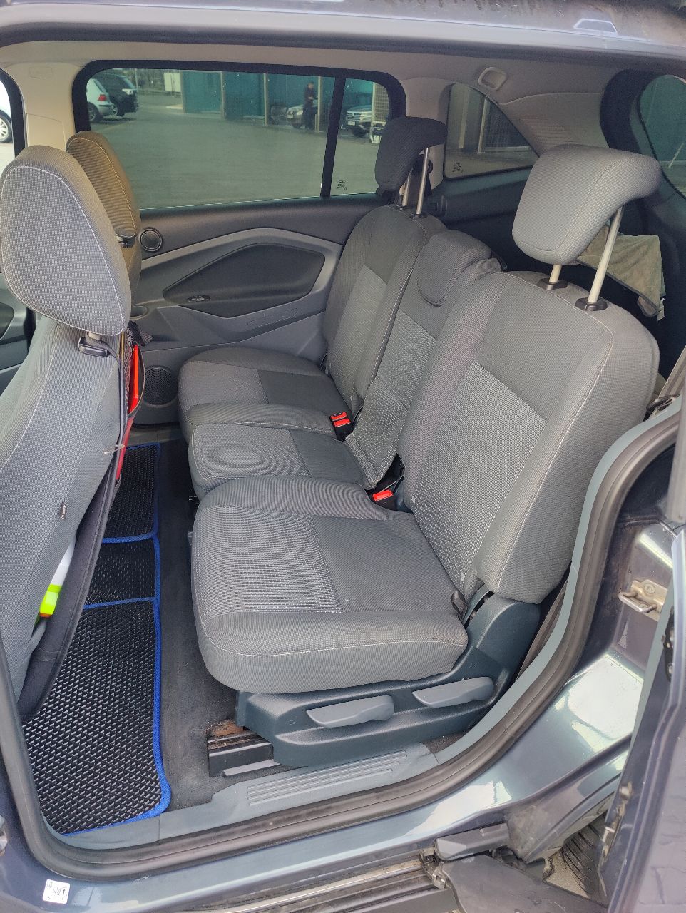 Ford C-MAX - фото 17