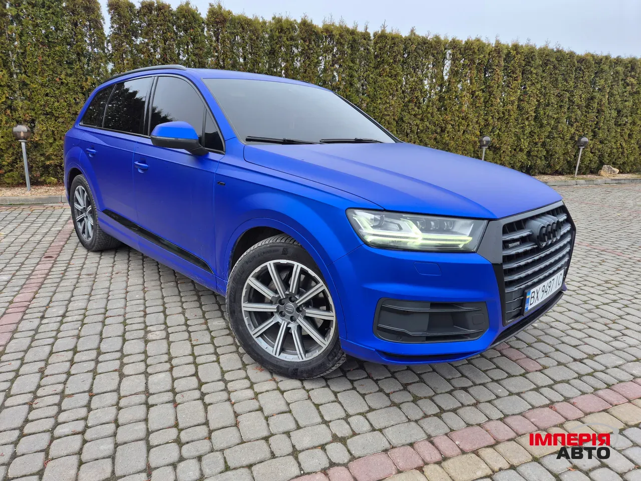 Audi Q7 - фото 25