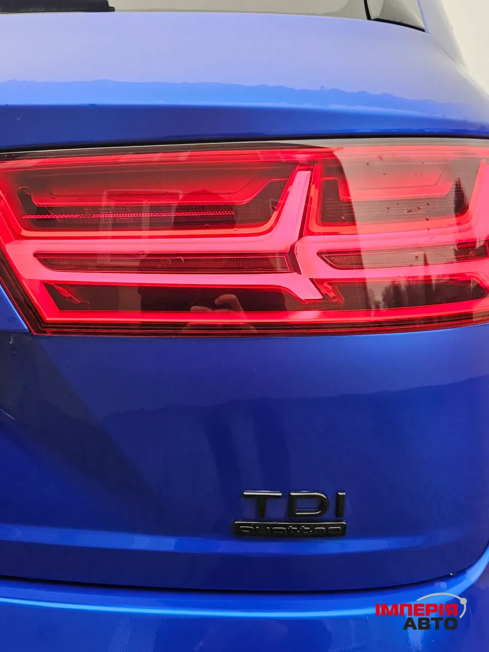 Audi Q7 - фото 30