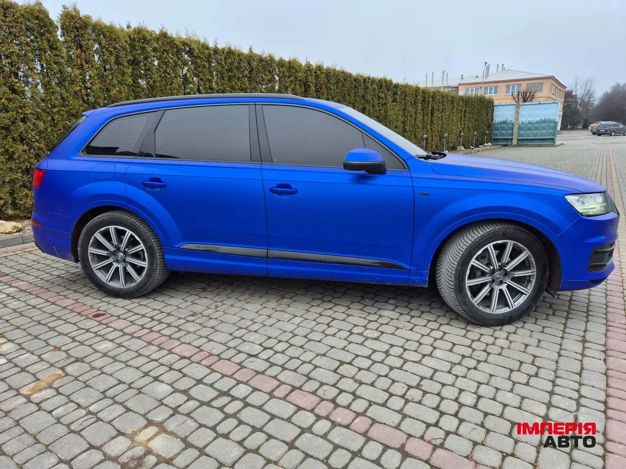 Audi Q7 - фото 11