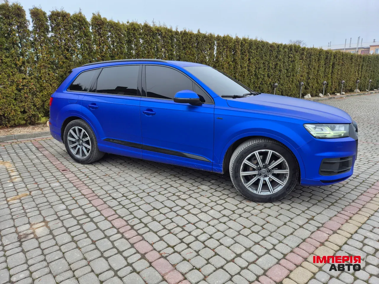 Audi Q7 - фото 23