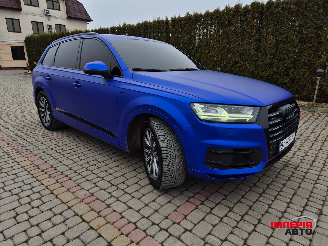 Audi Q7 - фото 8