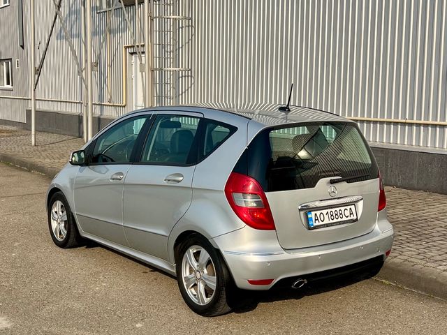 Mercedes-Benz A-Класс - зображення 2