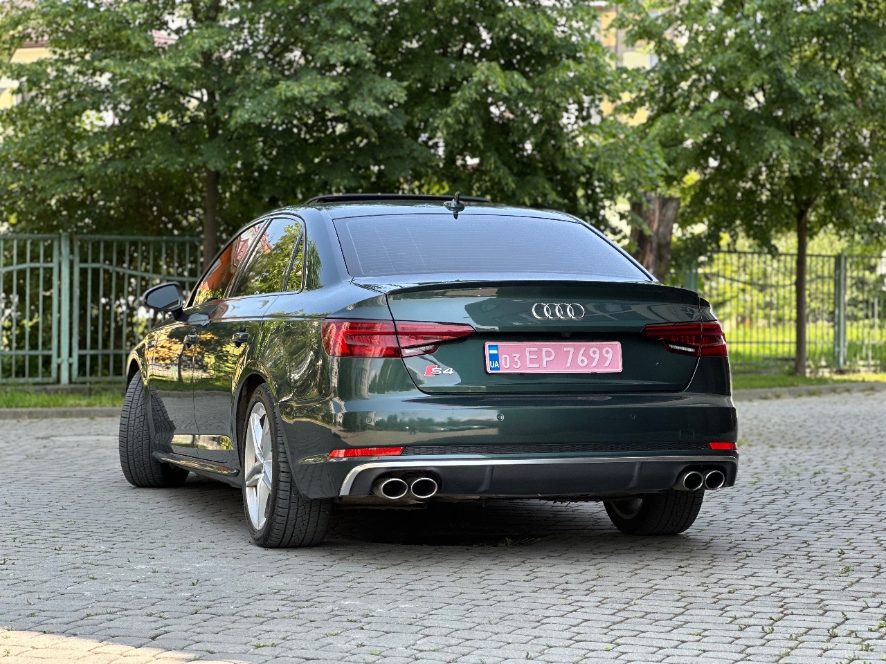 Audi S4 - фото 20