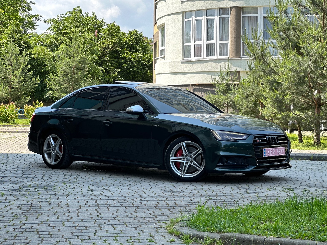 Audi S4 - фото 2