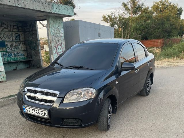 Chevrolet Aveo - фото 1