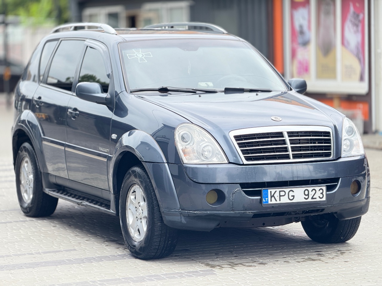 SsangYong Rexton - фото 1