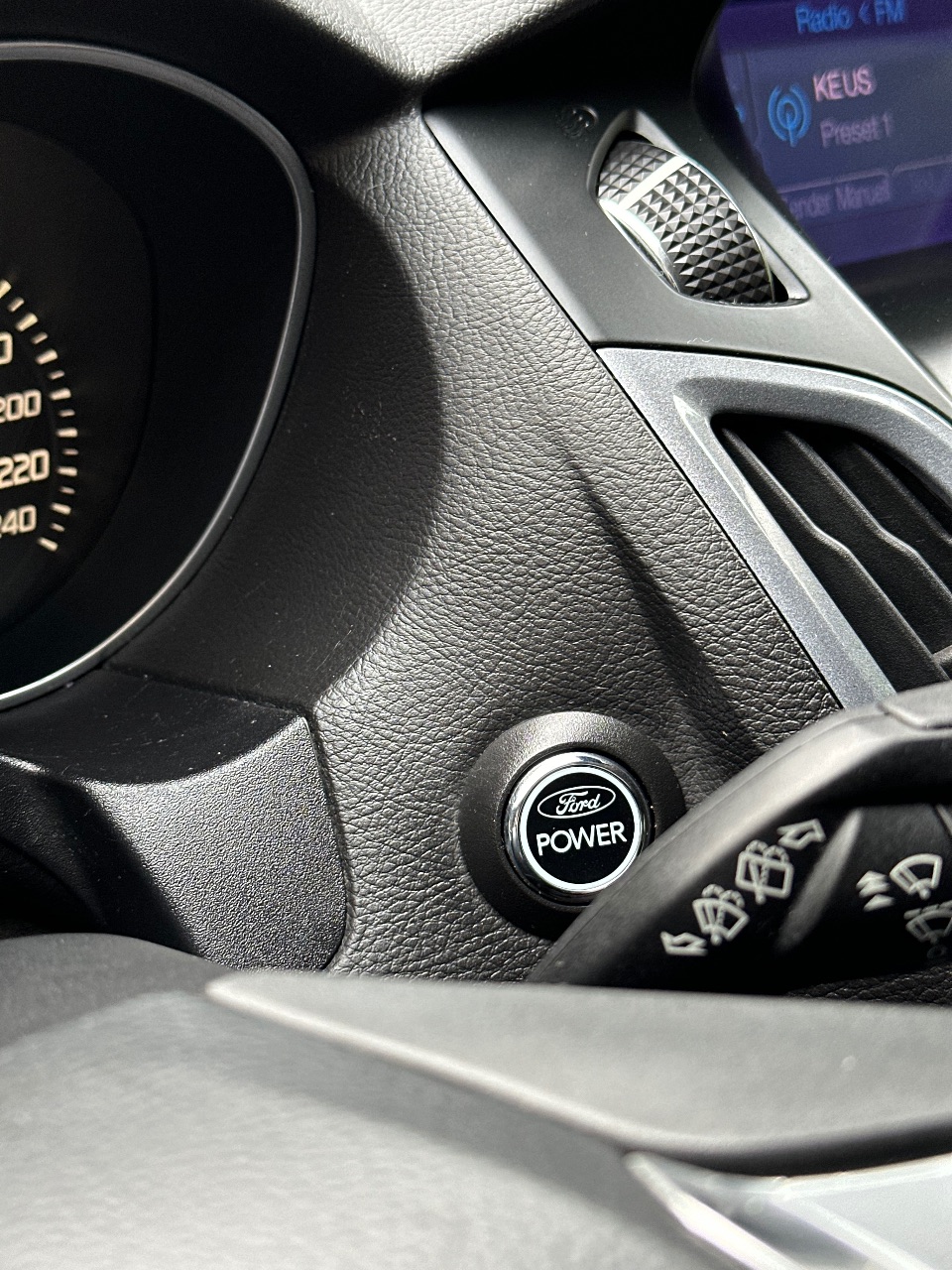 Ford Focus - фото 11