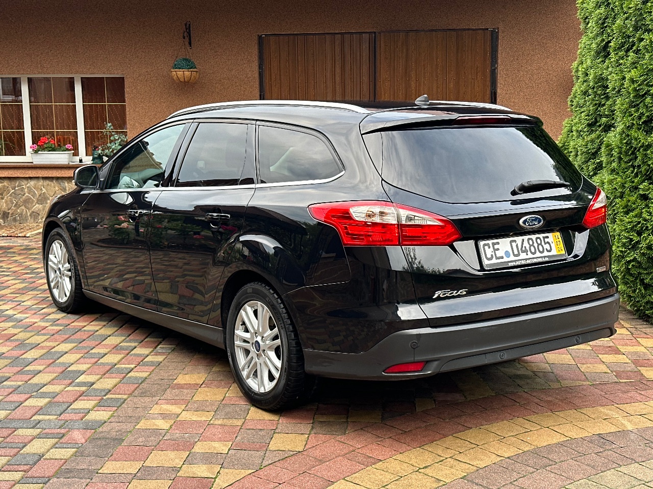 Ford Focus - фото 5