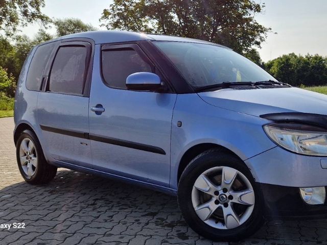 Skoda Roomster - фото 1