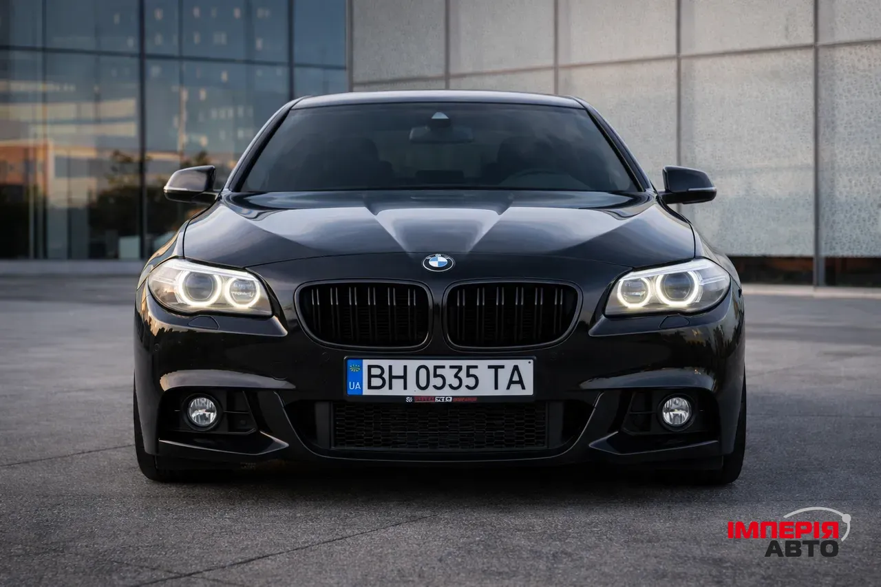 BMW 5 серії - фото 1
