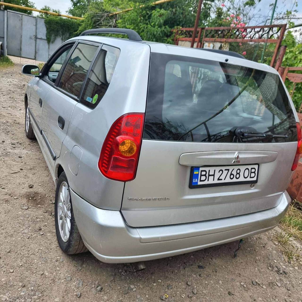 Mitsubishi Space Star - фото 4