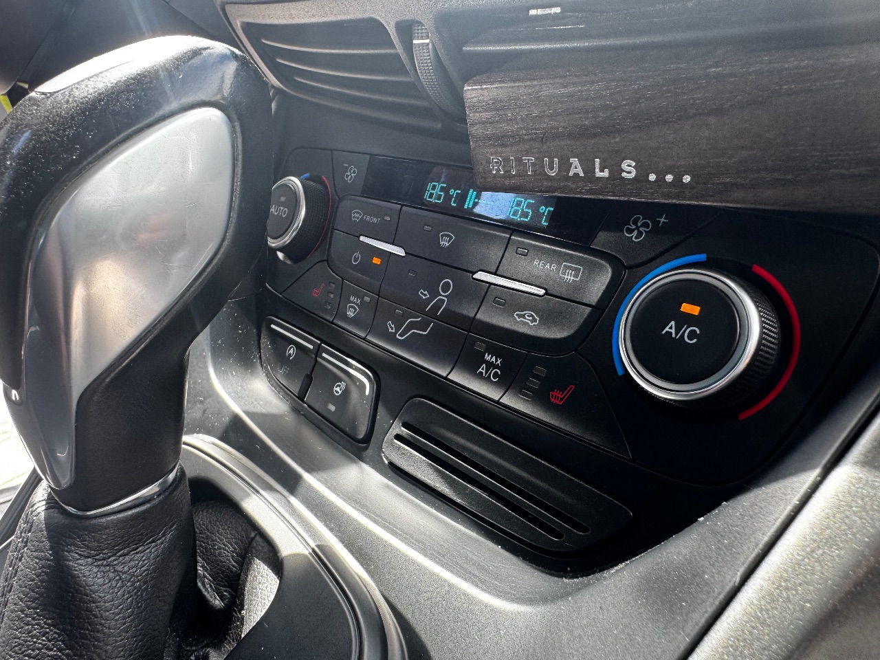 Ford Kuga - фото 12