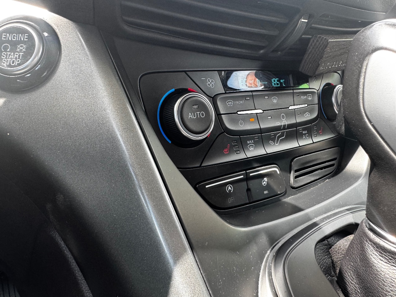 Ford Kuga - фото 6