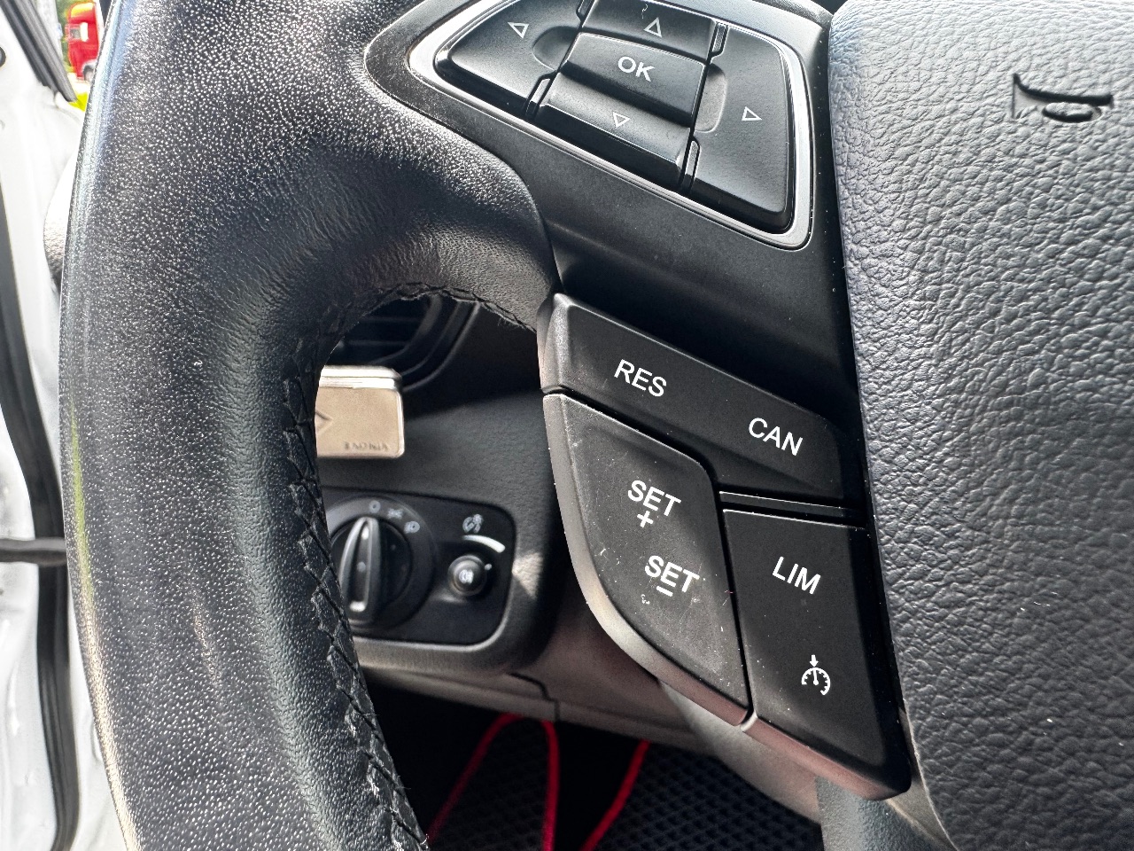 Ford Kuga - фото 5