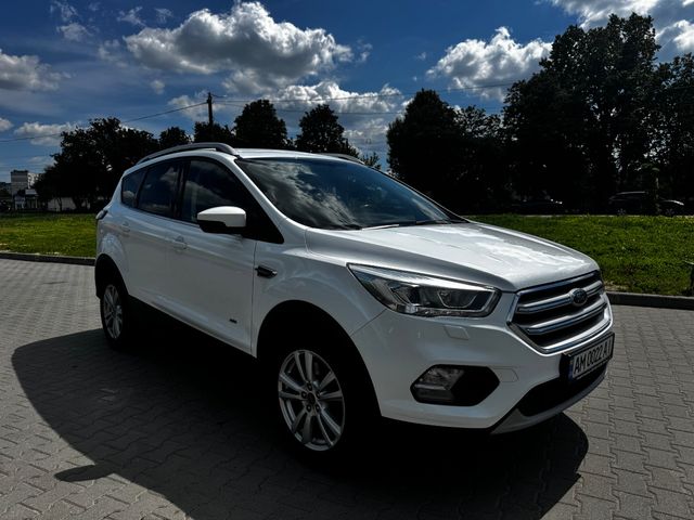 Ford Kuga - фото 3