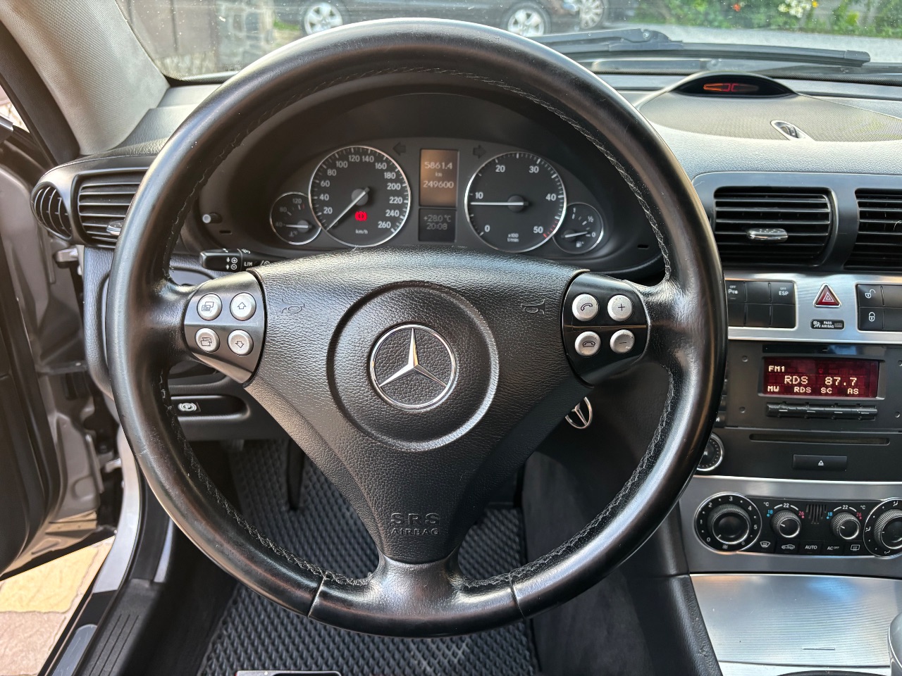 Mercedes-Benz C-Класс - фото 4