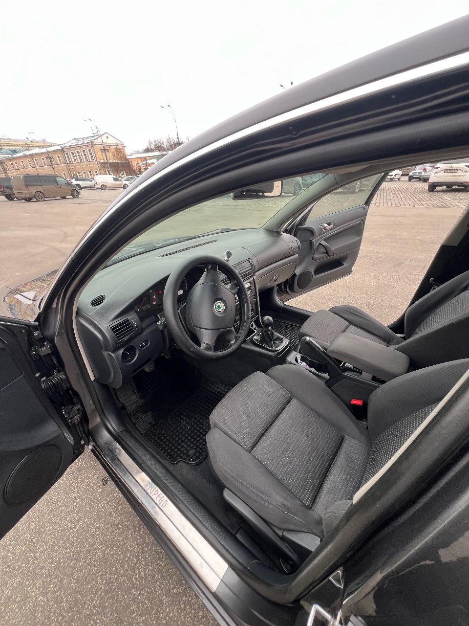 Skoda Superb - фото 15