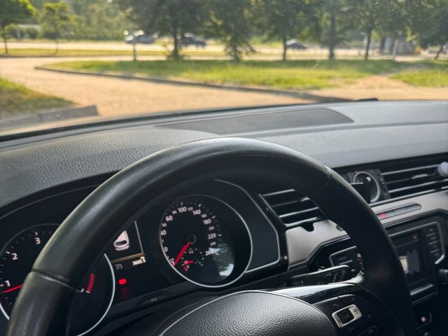 Volkswagen Passat 2015, Київ, $11 899 - зображення 4