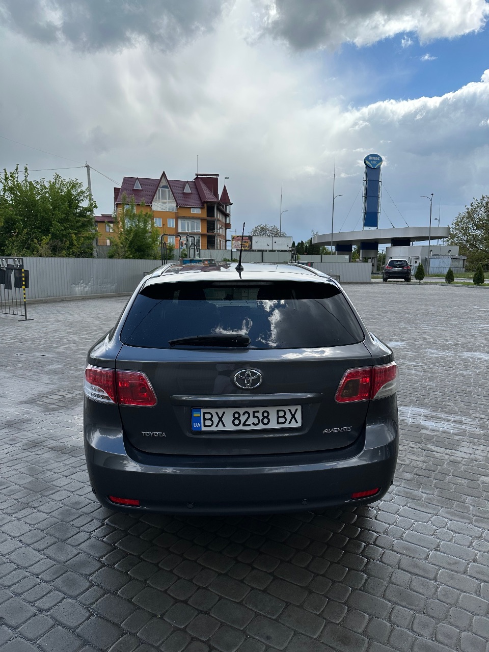 Toyota Avensis - фото 6