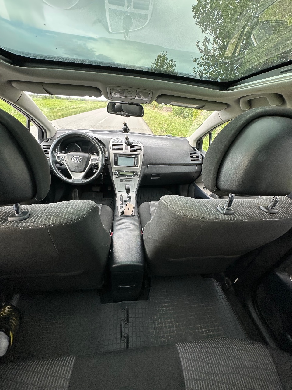 Toyota Avensis - фото 13