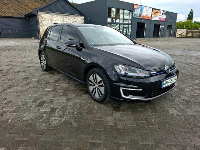 Volkswagen Golf 2015, Новоград-Волинський, $8 400 - зображення 1