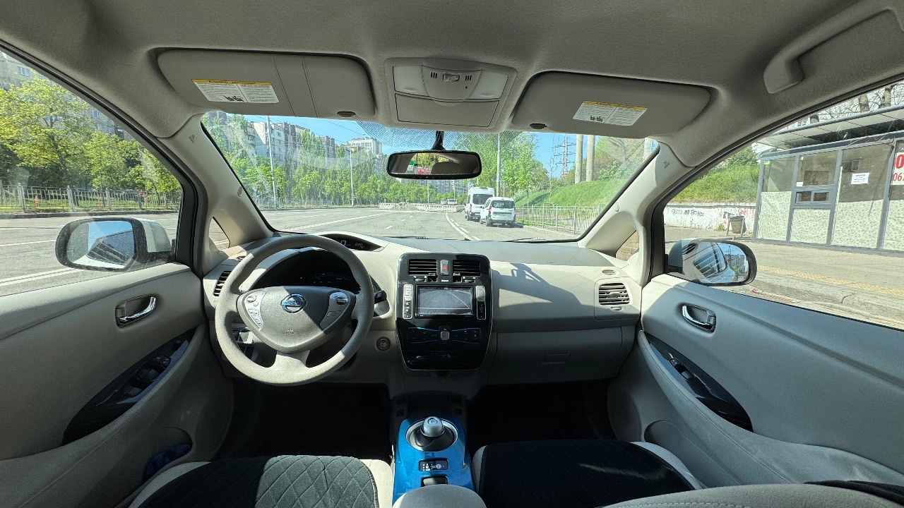 Nissan Leaf - фото 5