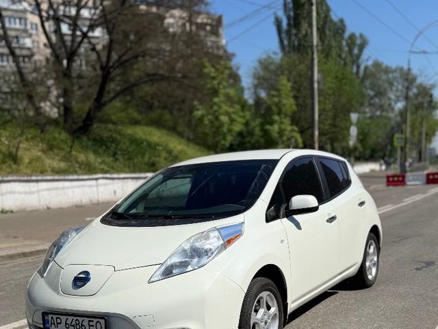 Nissan Leaf - фото 3