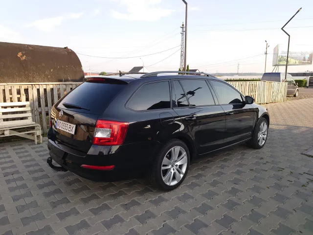 Skoda Octavia - фото 4